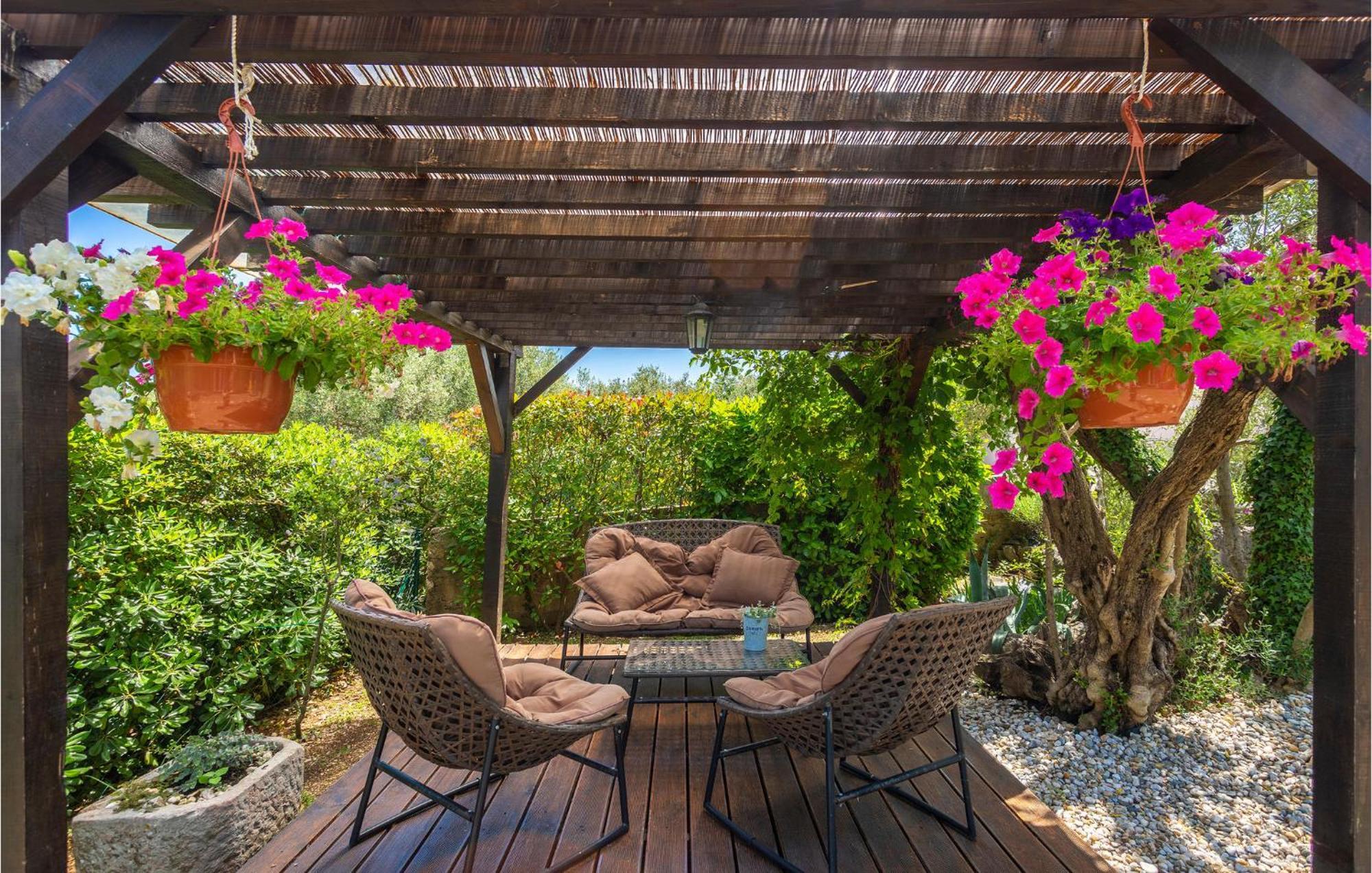 Nice Home In Risika With House Sea View Ngoại thất bức ảnh